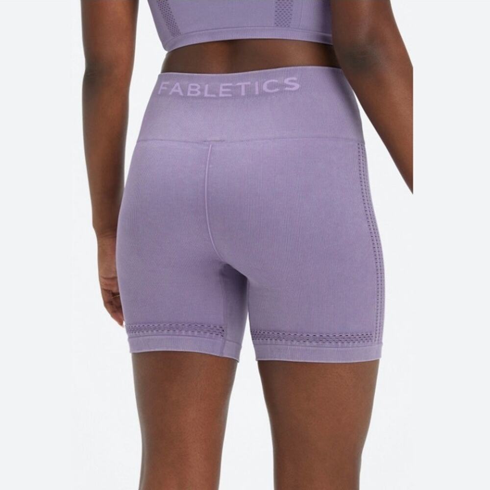 Fabletics Sync Seamless High Waisted Shorts Women's Small Purple